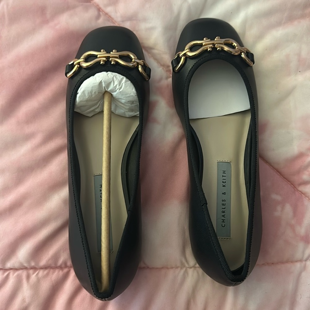 Charles and Keith Size 6 Black Ballet Flat Shoe
